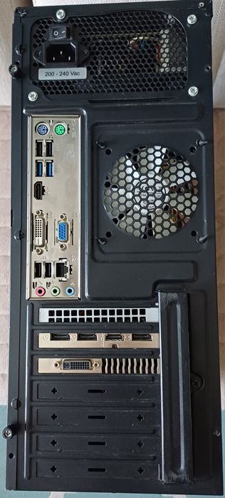 PC + monitor LG Gtx 960 2Gb Intel Xeon CPU-E3 1231 v3 3.40GHz