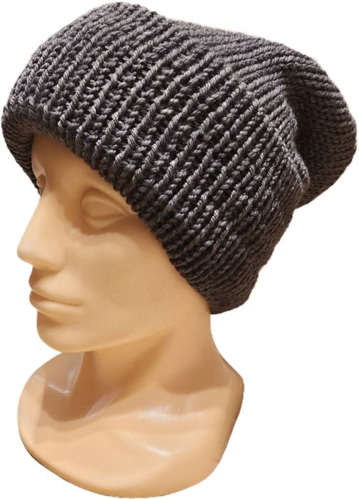 Ręcznie robiona czapka beanie  z wełny z YAKA