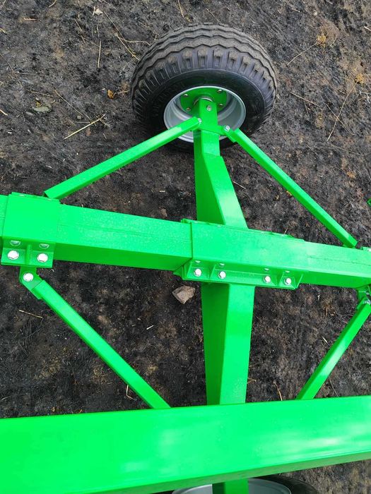 Візок для жниварки Тележка для жатки7-2 м уніерсальний наголовник