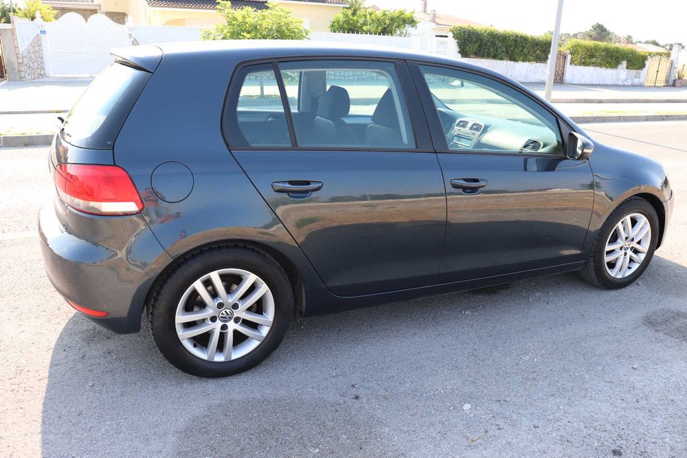 Volkswagen Golf — fotografia 4