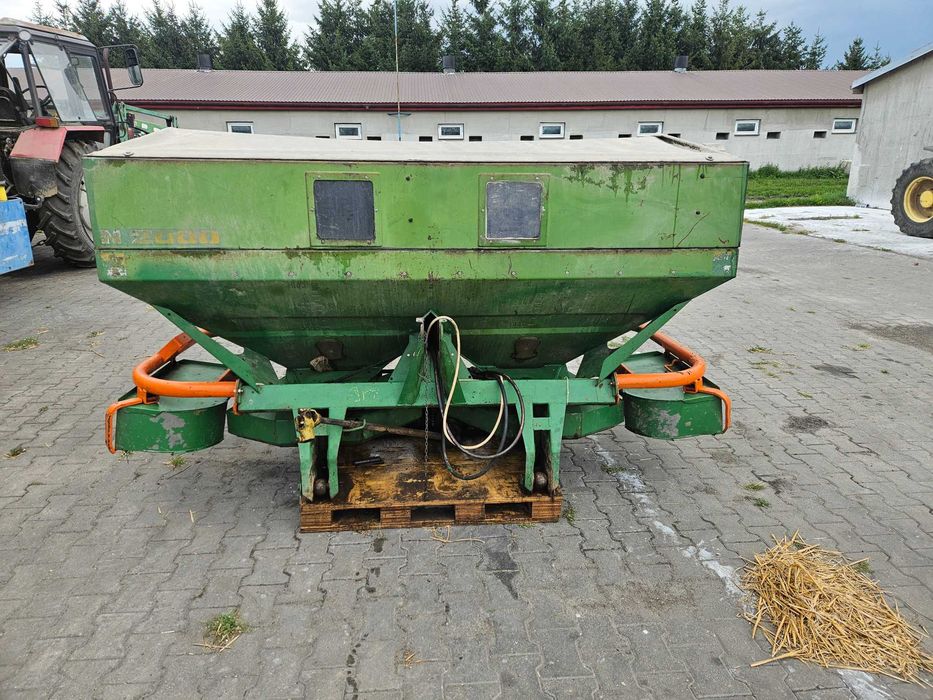 Rozsiewacz do nawozów amazone 1236