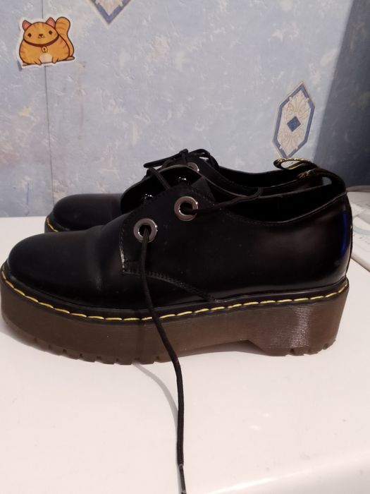 Продам шкіряні туфлі