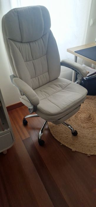 Cadeira de escritório, como nova