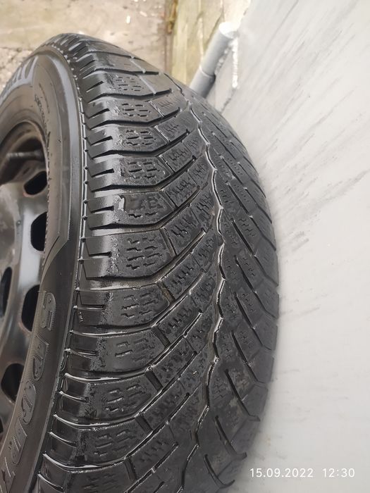 Комплект зимней резины б/у на дисках