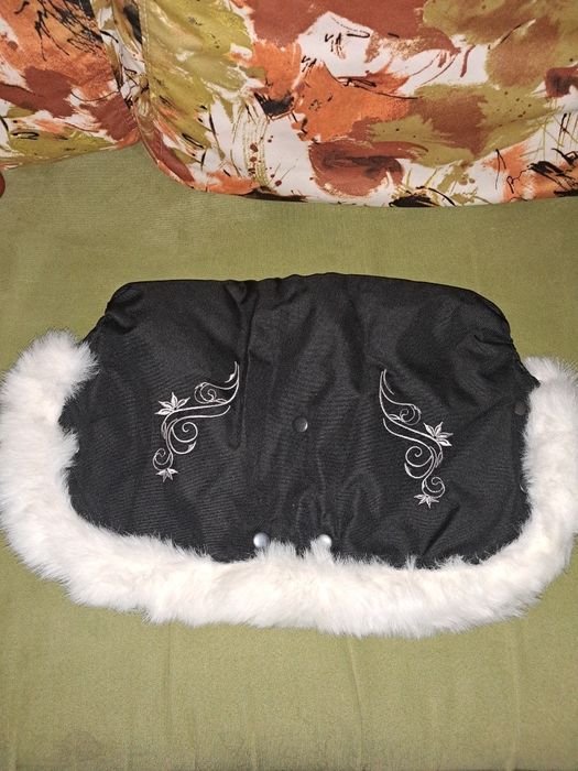 Муфта- рукавичка на коляску чорна