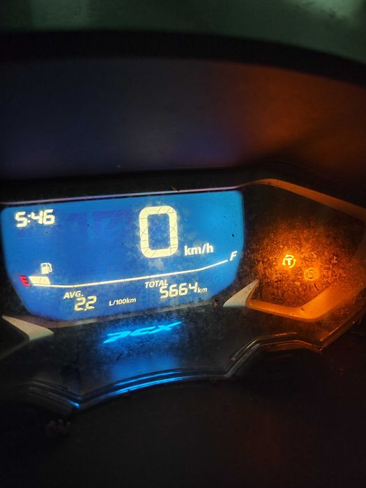 Honda PCX 125 imaculada