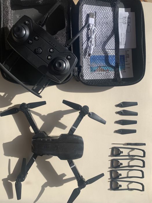 Drone 4K com comando e app435650183991797762