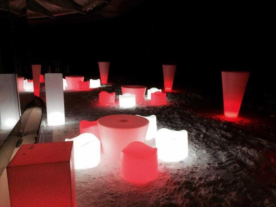 Mobiliario com iluminação rgb