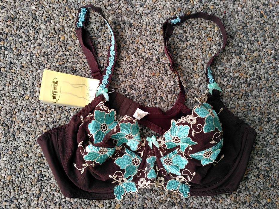 Nowy biustonosz 85C Dalia soft haftowany stanik z fiszbinami