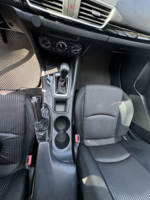 Продаж Mazda 3 2014р., пробіг 153тис., двигун 2.0.