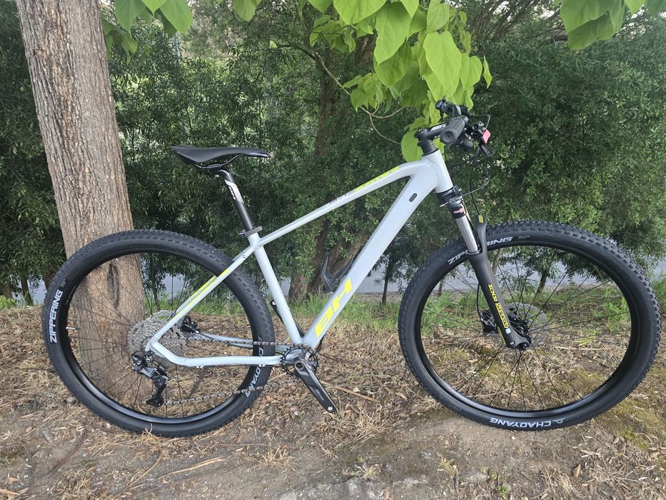 Btt 29 nova 10x1v  bom preco