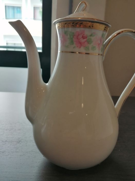 Batalha Porcelain Coffee Set64862557191425123