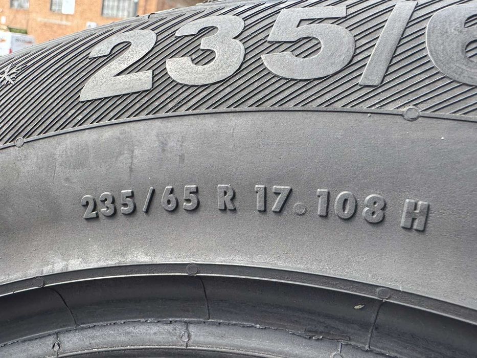 Зимові шини BARUM 235/65 R17