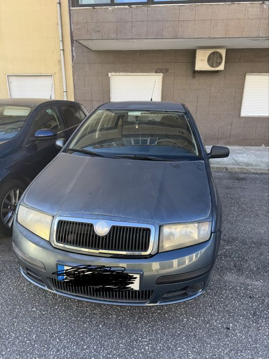 Skoda Fabia carro como novo