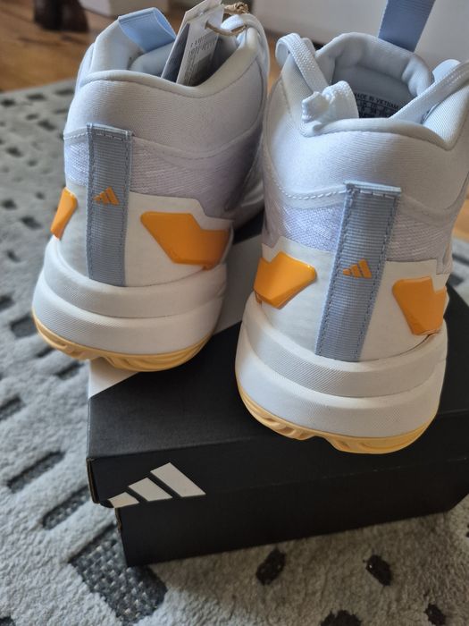 Adidas Crazyflight 6 Mid