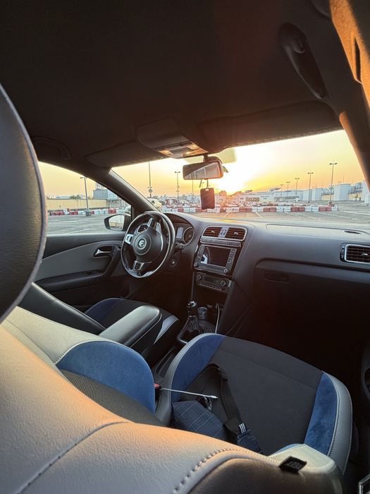 Volkswagen polo blue gt