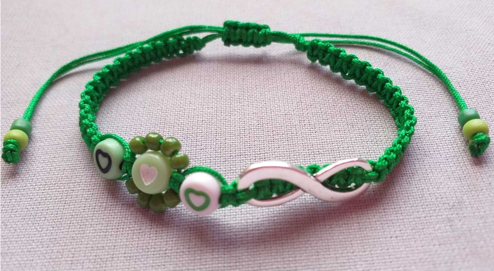 Pulseira em Macramê Amores Infinitos Verde