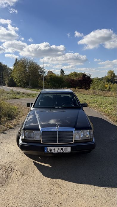 Merceses-Benz w124 coupe 2.3