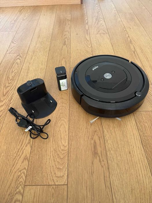 Aspirador Robô iRobot Roomba e5 Completo + Barreira Virtual - Excelente Estado
