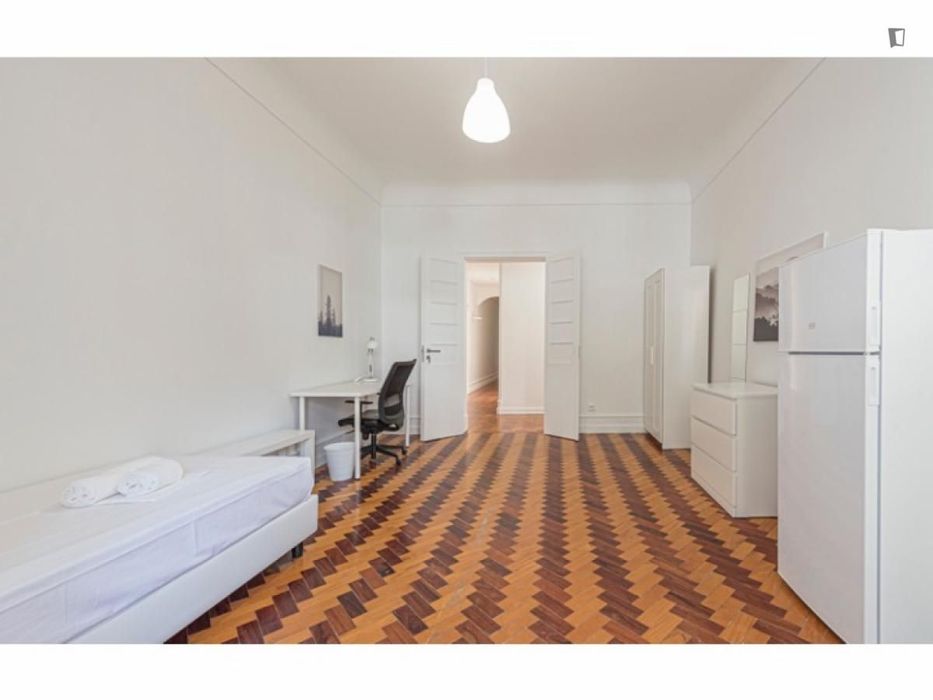 Quarto - localizado em Lapa Lisbon