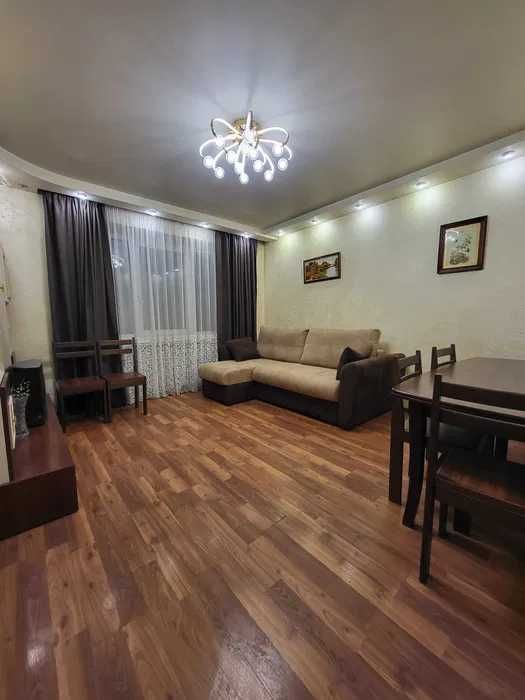 Продається 3к кв 74м кв, м Наукова,м Держпром, вул. Клочківська 23124М