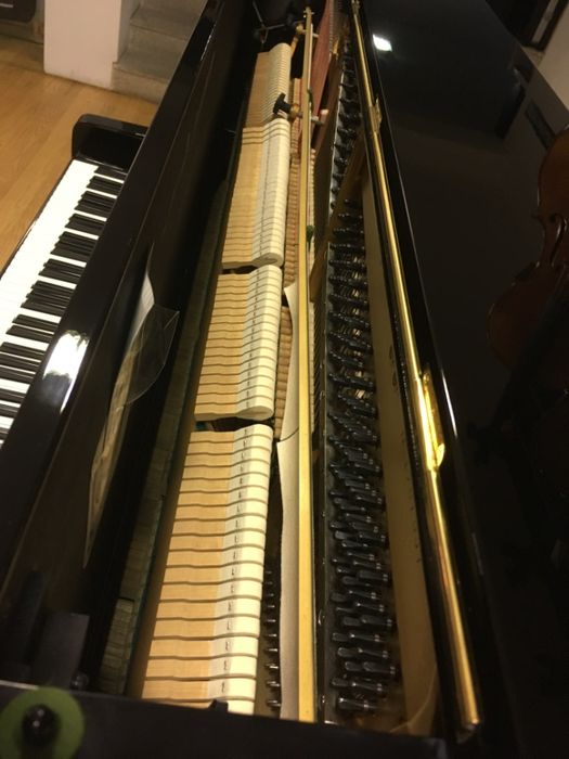 Piano Yamaha U3 usado, com garantia