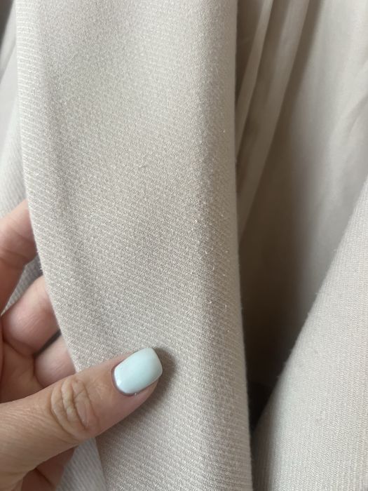Стильне бежеве пальто H&M довге
