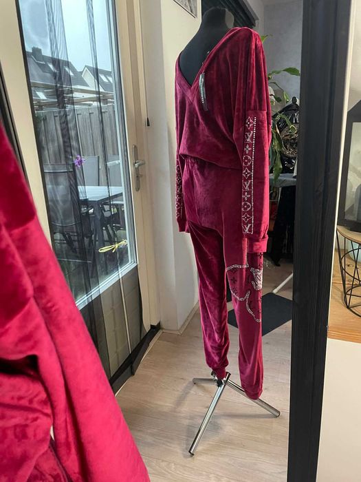 Dres welurowy wzór louis vuitton rozm 38