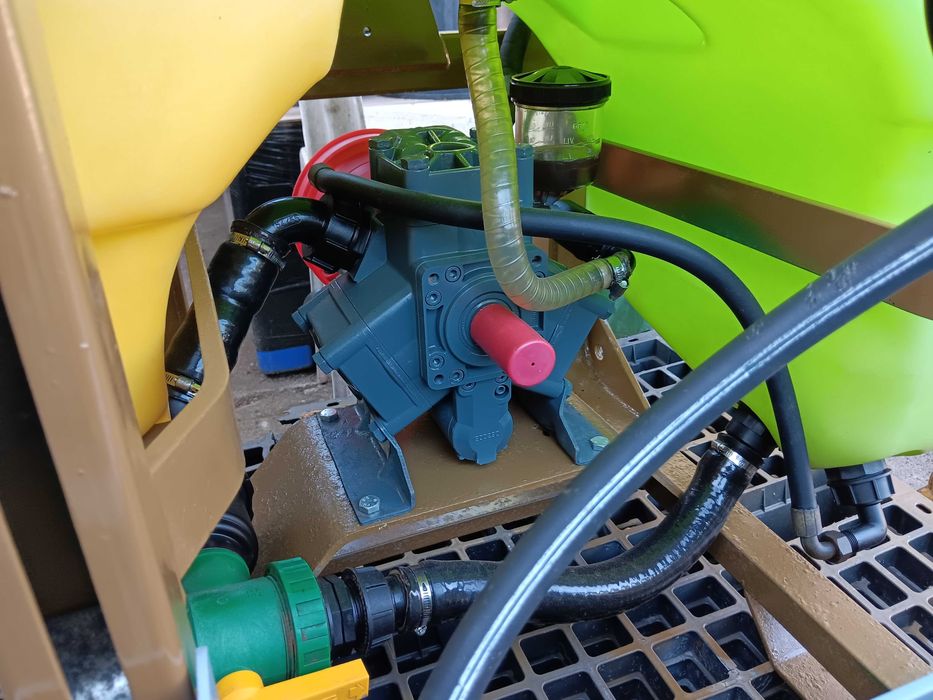 Pulverizador Rocha 400L,