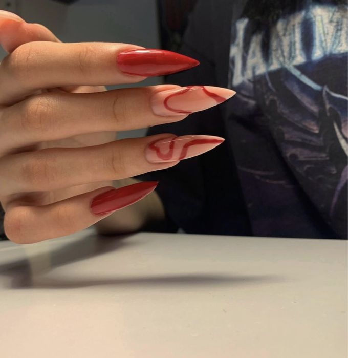 Маникюр ,наращивание ногтей укріплення