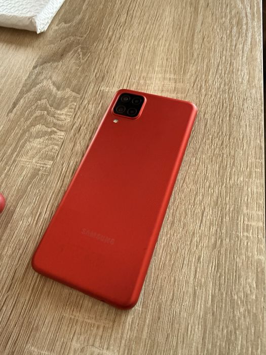 Самсунг  А12 смартфон