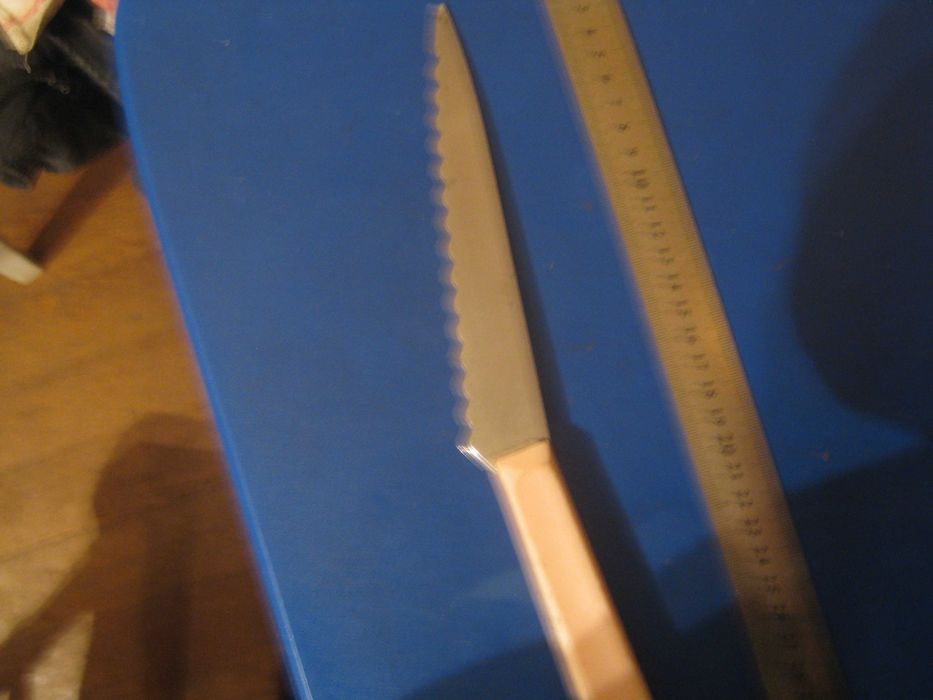 продам нож з зубчиками сссрр