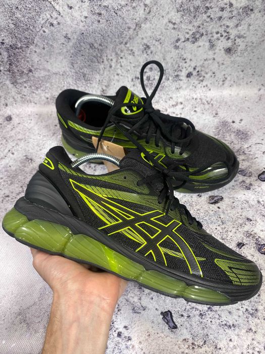 Buty Biegowe Do biegania czarno-limonkowe ASICS Gel-Quantum 360 42EU