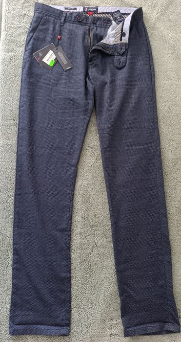 Calças tamanho 40 Lion of Porches