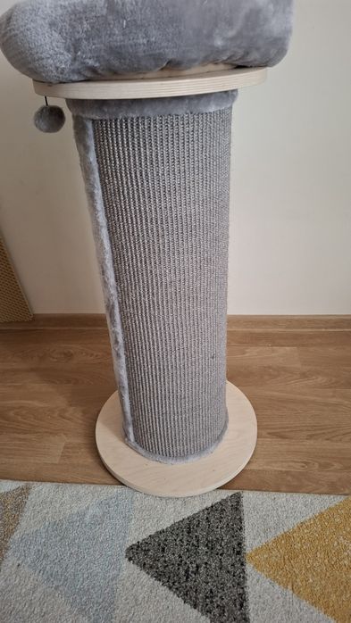 Duży drapak dla kota