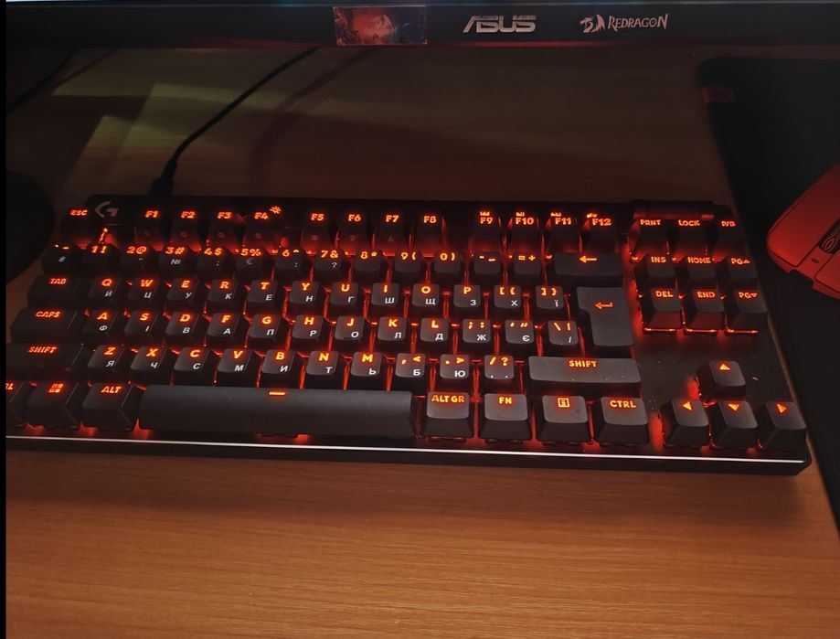 Магнітна клавіатура Logitech G Pro X tkl rapid