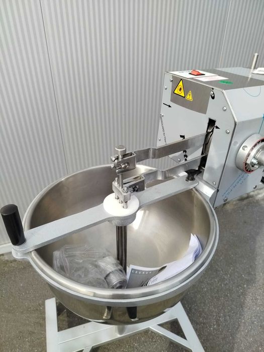 Doseador de Donuts Elétrico + Suporte C/ Rodas- NOVO