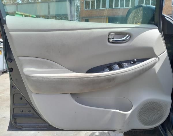 Forra porta / quartela frente esquerda NISSAN Leaf EV (ZE0)