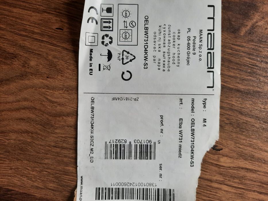 Okap kominowy przyscienny