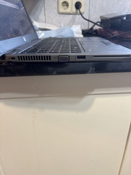 Vendo portátil HP Elitebook 820 G2