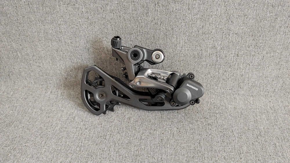 Переключатель Shimano GRX RD-RX810 Shadow+ 11s