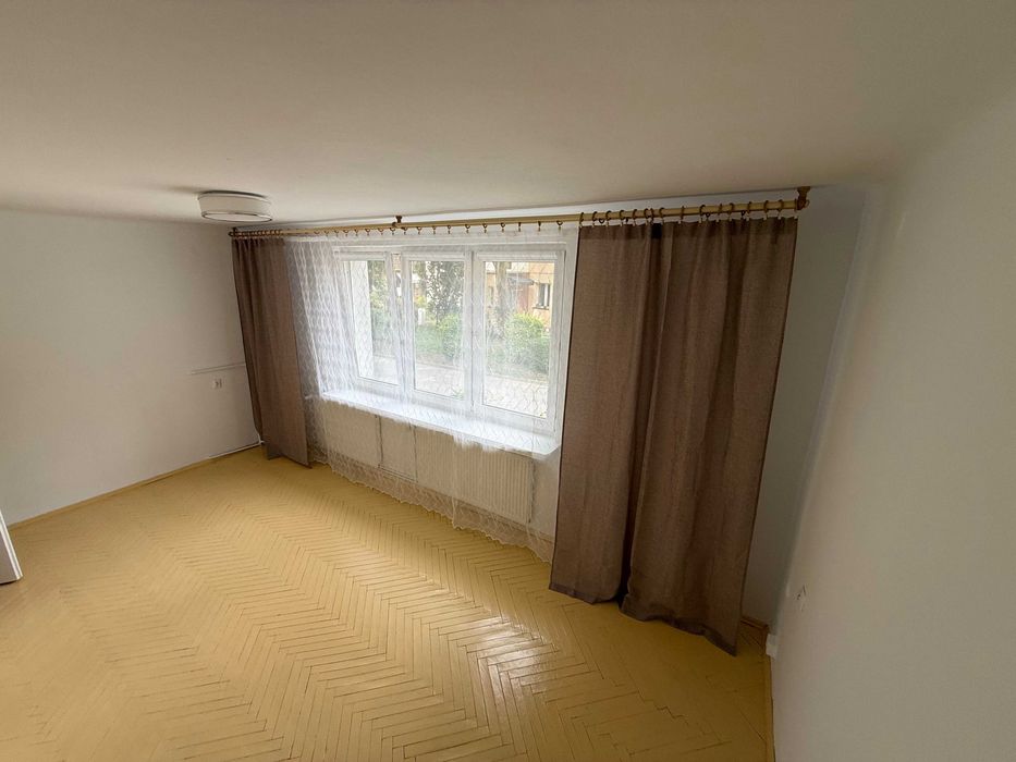 Kawalerka 27 mkw na parterze