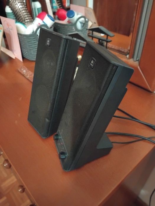 Colunas Longitech