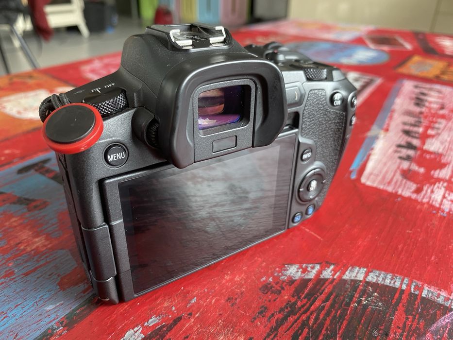 Canon R w super stanie, tylko 92000 zdjęć