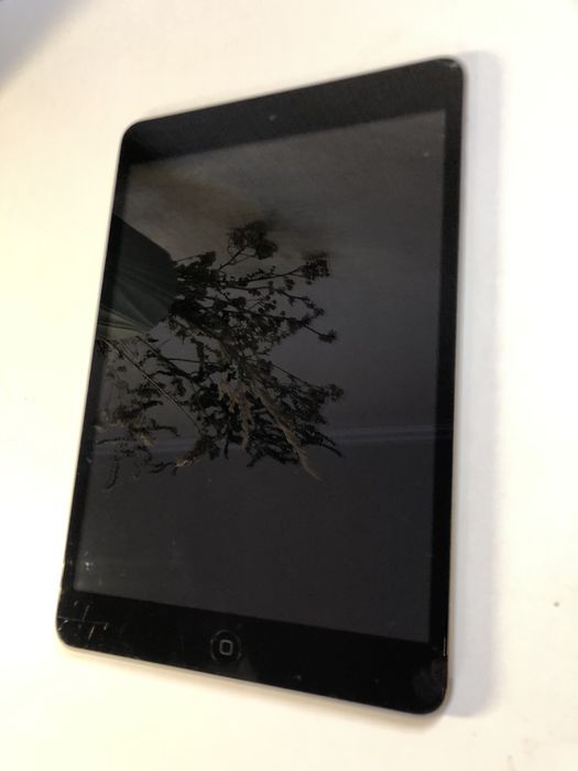Продам Ipad mini