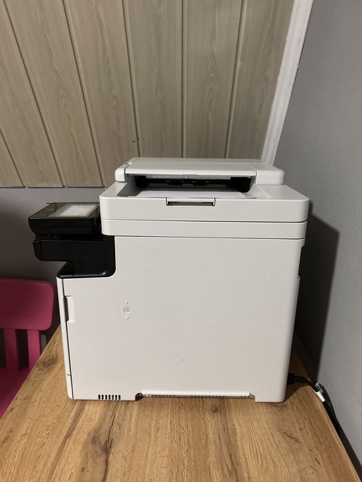 Canon i-SENSYS MF752Cdw with Wi-Fi