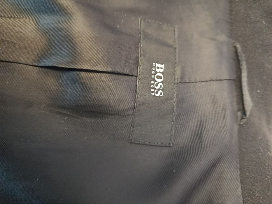 Пальто чоловіче  Hugo Boss (оригінал) , 46-48 розмір