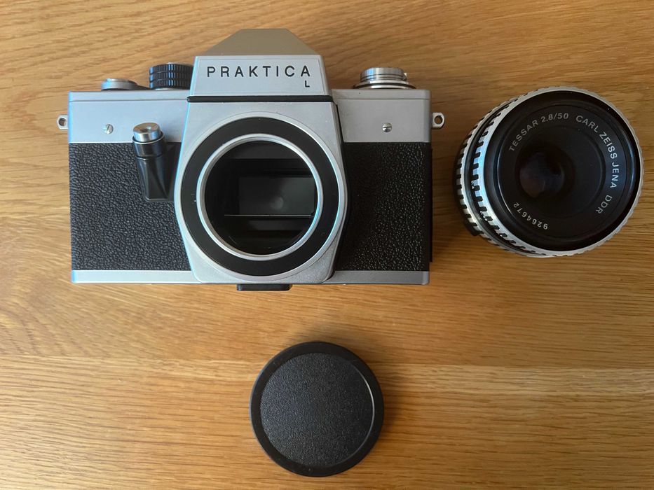 Aparat - Pentacon Praktica L + Tessar 2.8/50 Carl Zeiss Jena