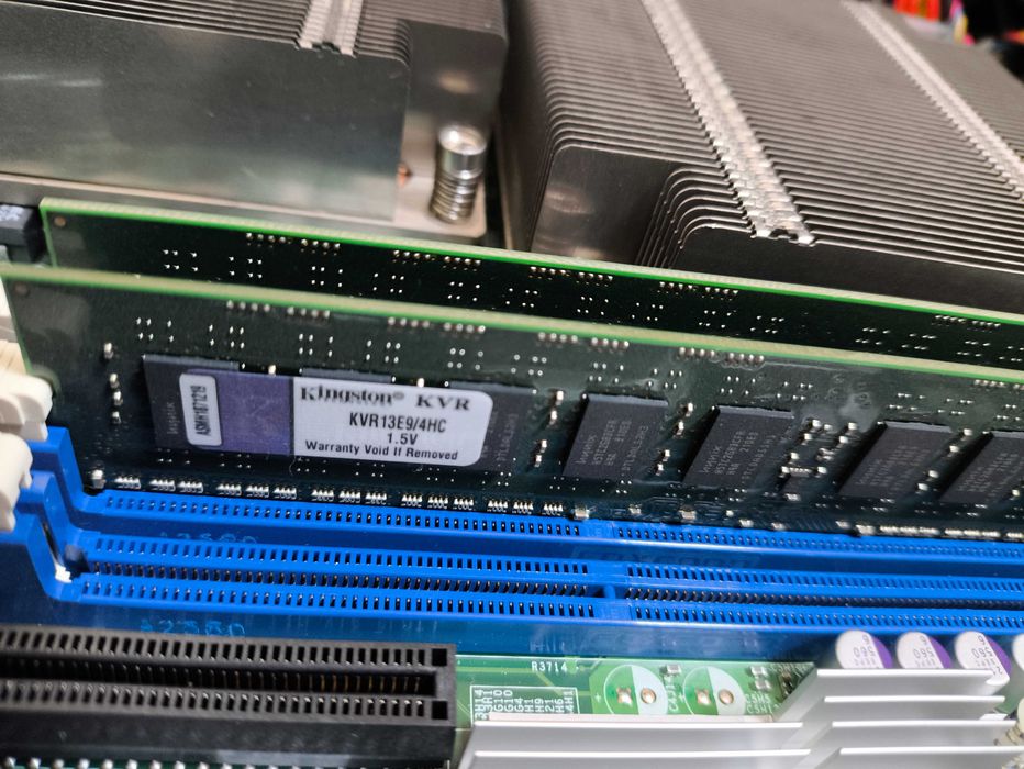 Serwer Supermicro 1U 2x Intel Xeon E5606 16GB RAM SSD 240GB