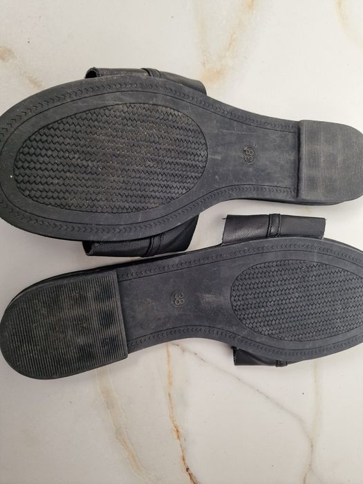 Klapki glamour zloto czarne 38